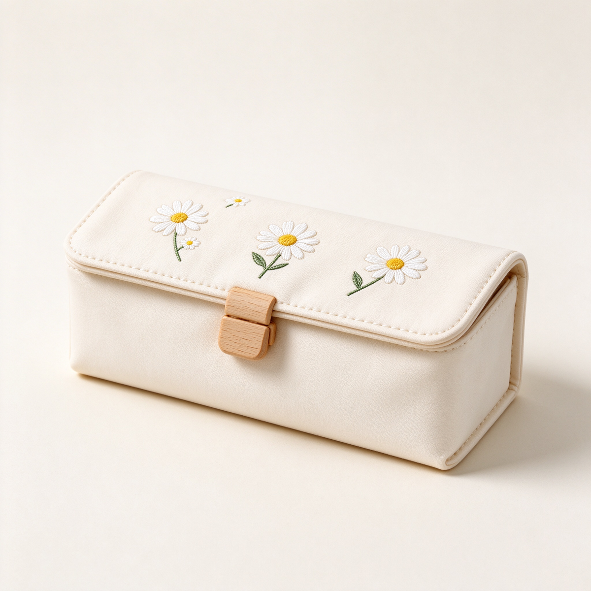 Cream Daisy Wood Clasp Pencil Case